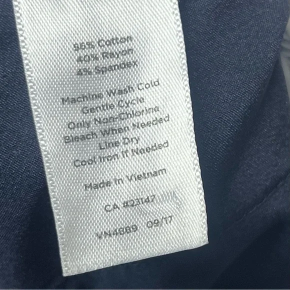 Talbots Hampshire Ankle Trouser Pants Womens 8 Navy Blue Button Cuff Stretch - Picture 11 of 14